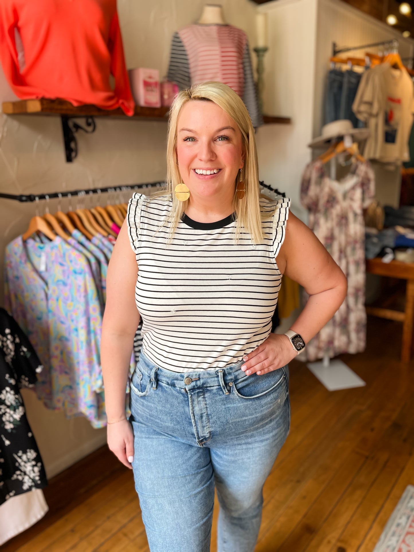 Round Neck Stripe Tee