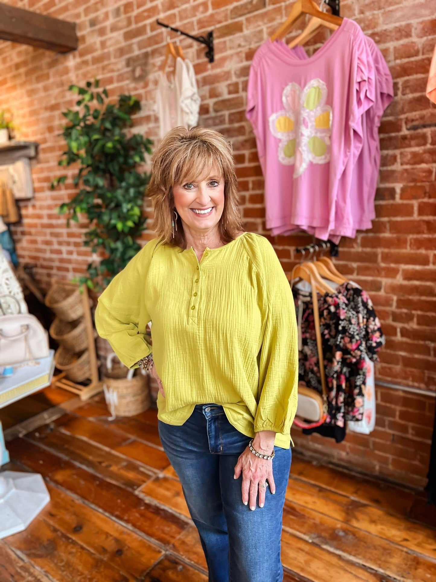 Soft Washed Long Sleeve in Avocado