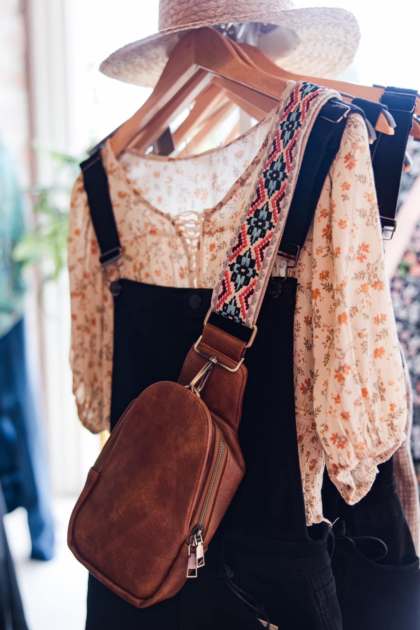 Shoulder sling bag
