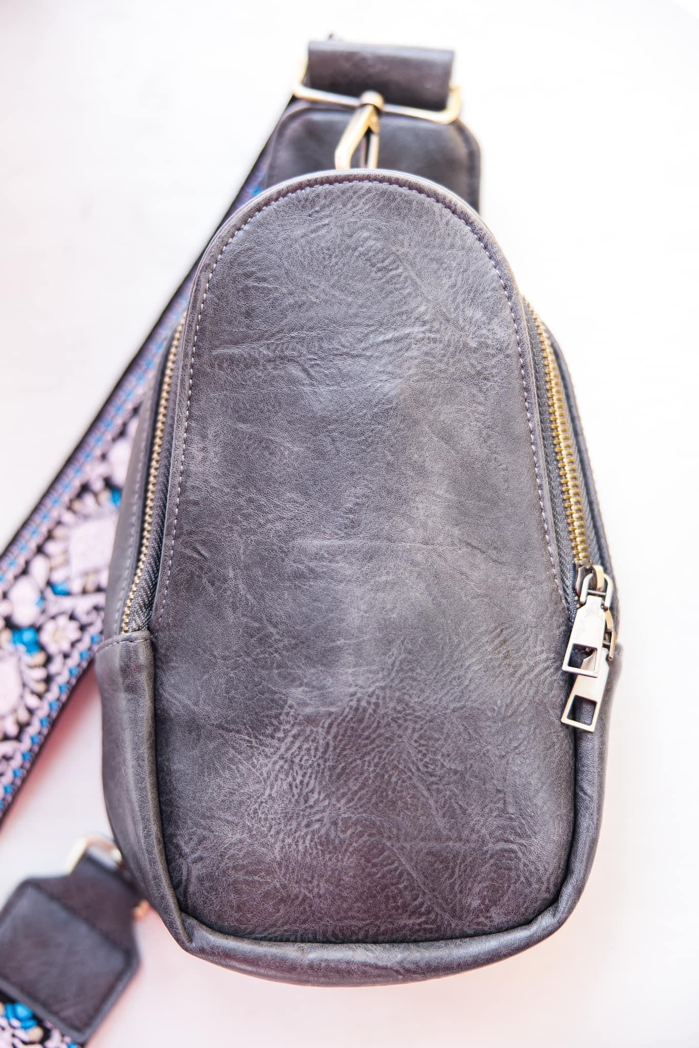 Shoulder sling bag