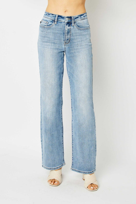 Judy Blue Light Wash High Rise Straight Leg