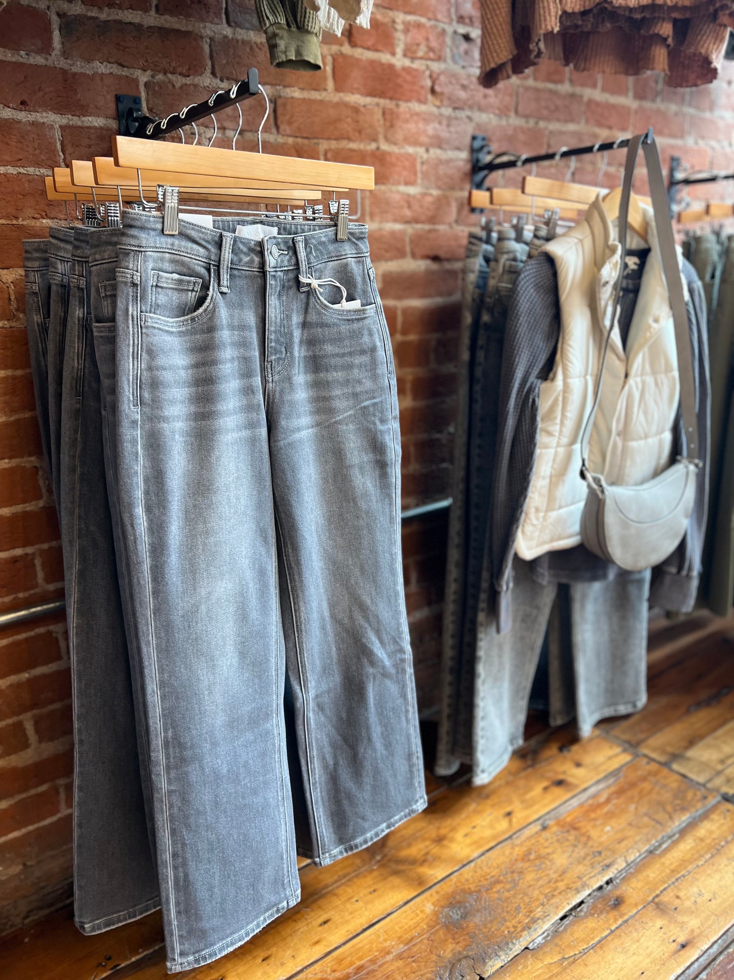 Vervet High Rise Ankle Slim Wide Leg